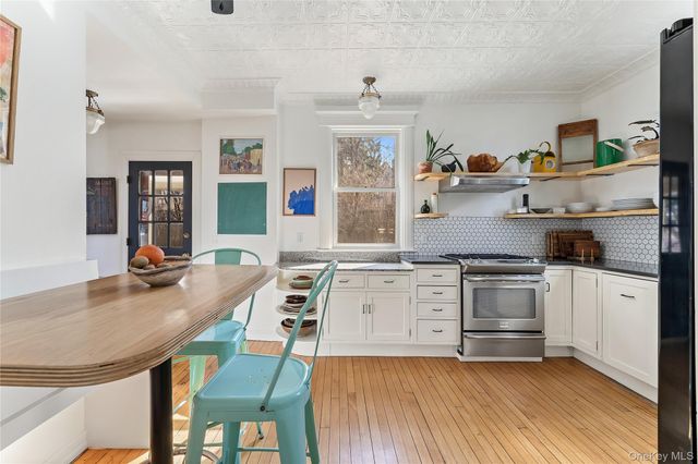 70 Fairview Avenue, Tarrytown, NY 10591