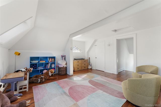 70 Fairview Avenue, Tarrytown, NY 10591