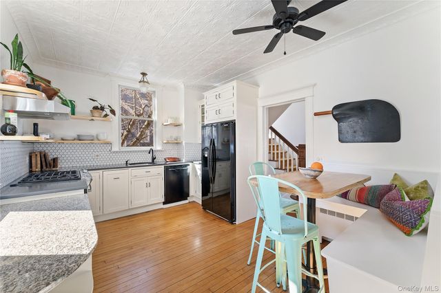 70 Fairview Avenue, Tarrytown, NY 10591