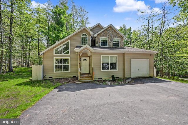 1122 RANGER TRL, Pocono Lake, PA 18347