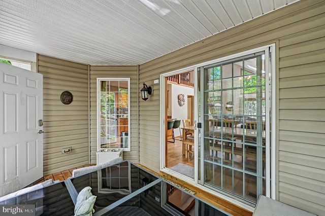 1122 RANGER TRL, Pocono Lake, PA 18347