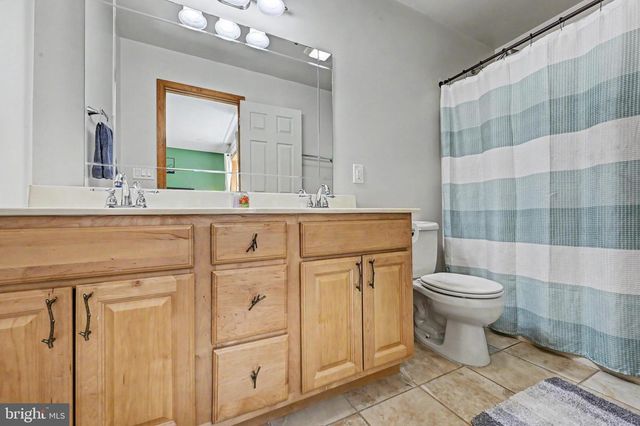 1122 RANGER TRL, Pocono Lake, PA 18347