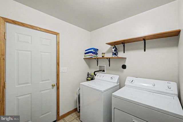 1122 RANGER TRL, Pocono Lake, PA 18347