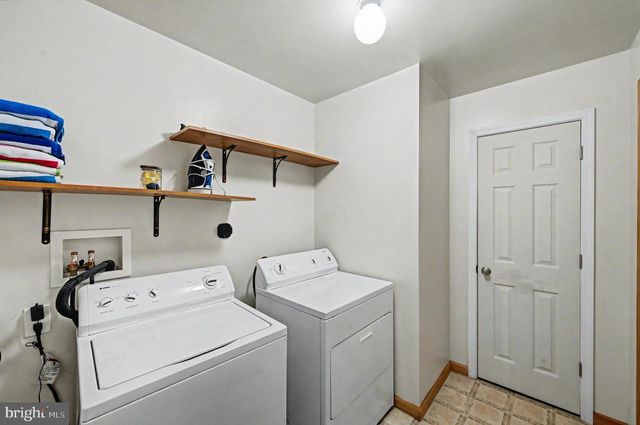 1122 RANGER TRL, Pocono Lake, PA 18347