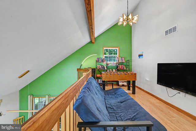 1122 RANGER TRL, Pocono Lake, PA 18347