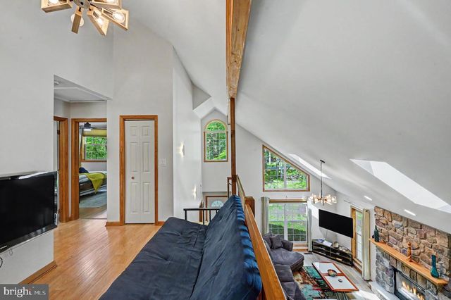 1122 RANGER TRL, Pocono Lake, PA 18347