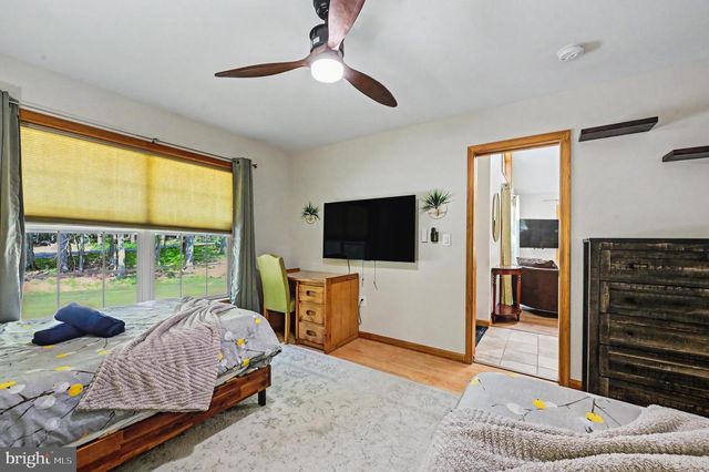 1122 RANGER TRL, Pocono Lake, PA 18347