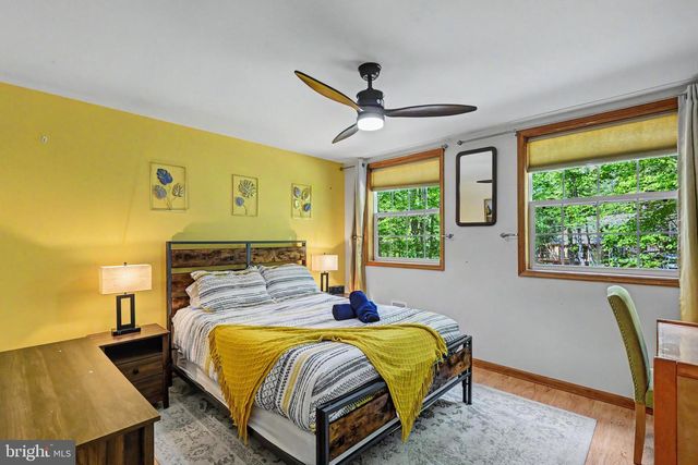 1122 RANGER TRL, Pocono Lake, PA 18347