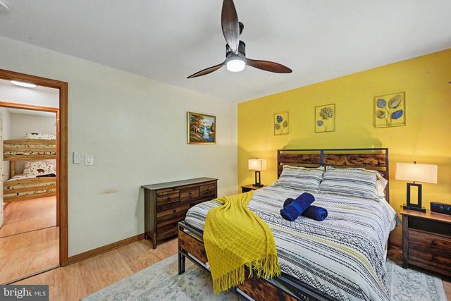1122 RANGER TRL, Pocono Lake, PA 18347