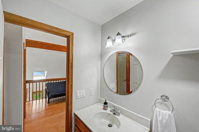1122 RANGER TRL, Pocono Lake, PA 18347