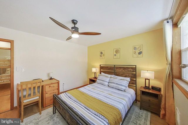 1122 RANGER TRL, Pocono Lake, PA 18347