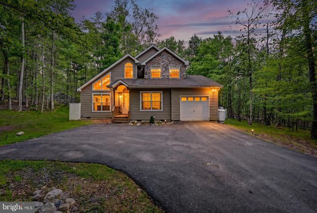 1122 RANGER TRL, Pocono Lake, PA 18347