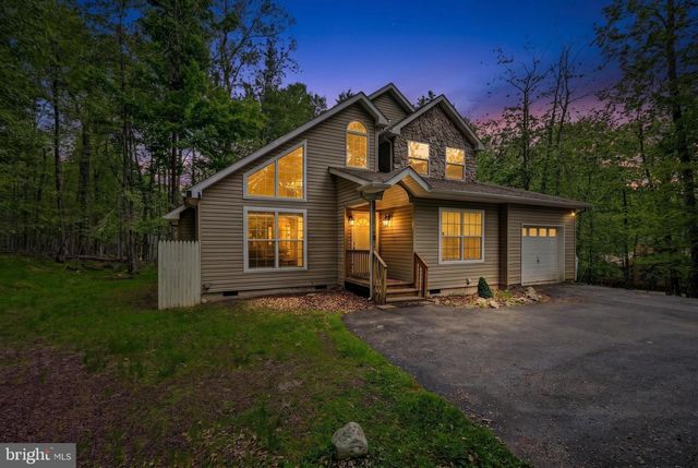 1122 RANGER TRL, Pocono Lake, PA 18347