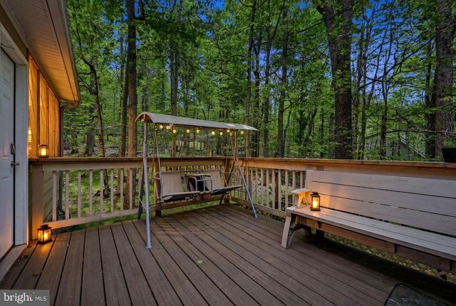1122 RANGER TRL, Pocono Lake, PA 18347