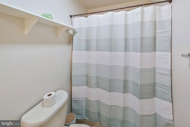 1122 RANGER TRL, Pocono Lake, PA 18347