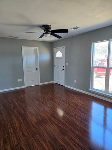 902 N Ross Avenue, Sherman, TX 75090