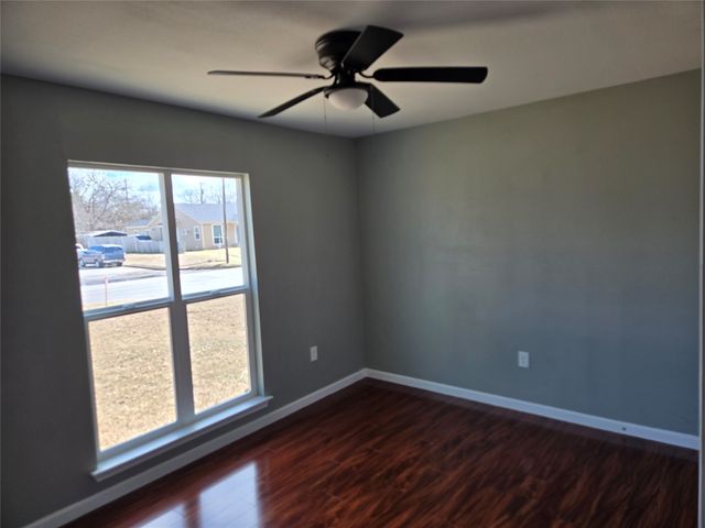 902 N Ross Avenue, Sherman, TX 75090