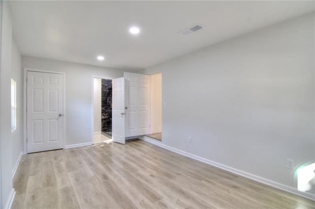 1215 Sheppard Place, Stone Mountain, GA 30083