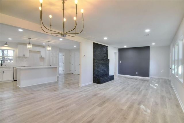 1215 Sheppard Place, Stone Mountain, GA 30083