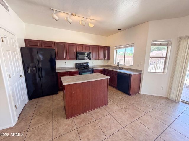 17268 W ELAINE Drive, Goodyear, AZ 85338