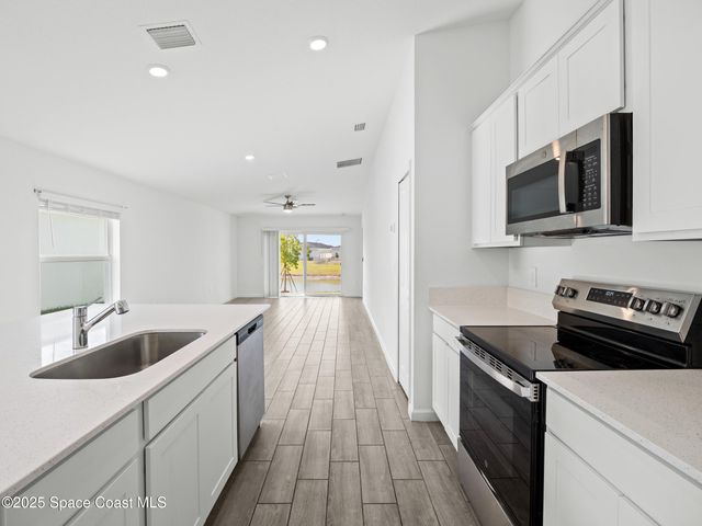 1668 Colebrook Circle SW, Palm Bay, FL 32908