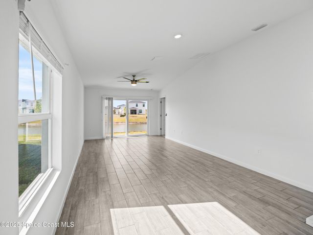 1668 Colebrook Circle SW, Palm Bay, FL 32908