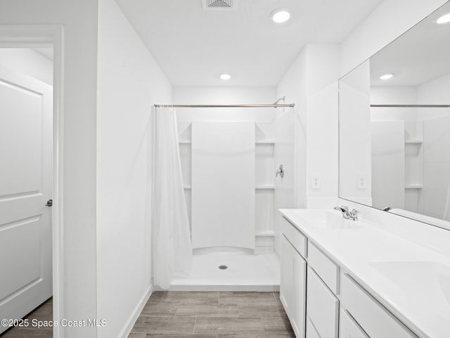 1668 Colebrook Circle SW, Palm Bay, FL 32908