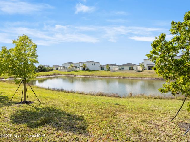 1668 Colebrook Circle SW, Palm Bay, FL 32908