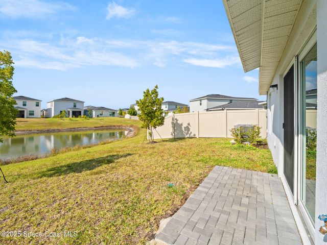 1668 Colebrook Circle SW, Palm Bay, FL 32908