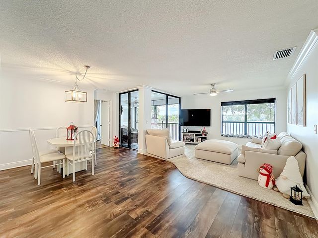 2846 Carambola Circle S, Coconut Creek, FL 33066