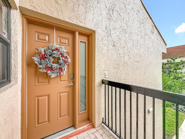 2846 Carambola Circle S, Coconut Creek, FL 33066