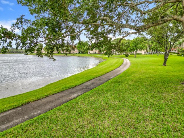 2846 Carambola Circle S, Coconut Creek, FL 33066