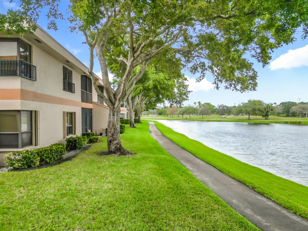 2846 Carambola Circle S, Coconut Creek, FL 33066