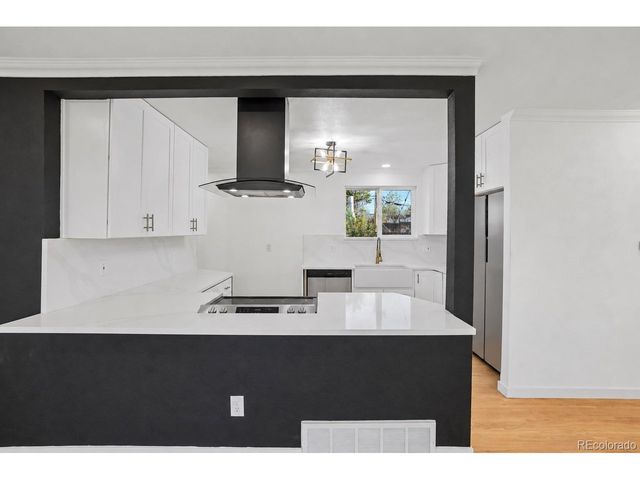 7620 Acoma Ct, Denver, CO 80221