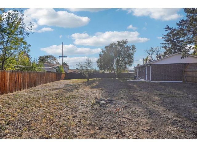 7620 Acoma Ct, Denver, CO 80221