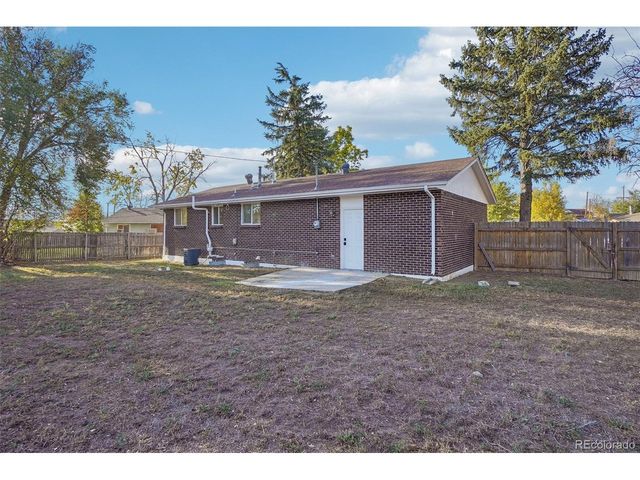 7620 Acoma Ct, Denver, CO 80221