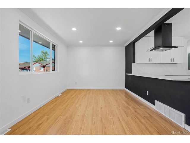 7620 Acoma Ct, Denver, CO 80221