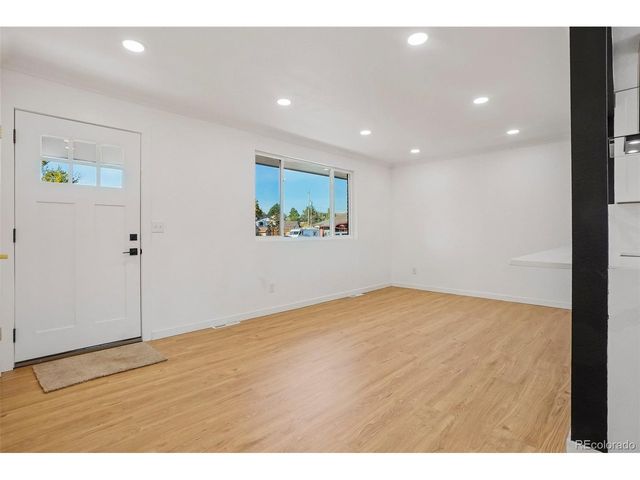 7620 Acoma Ct, Denver, CO 80221