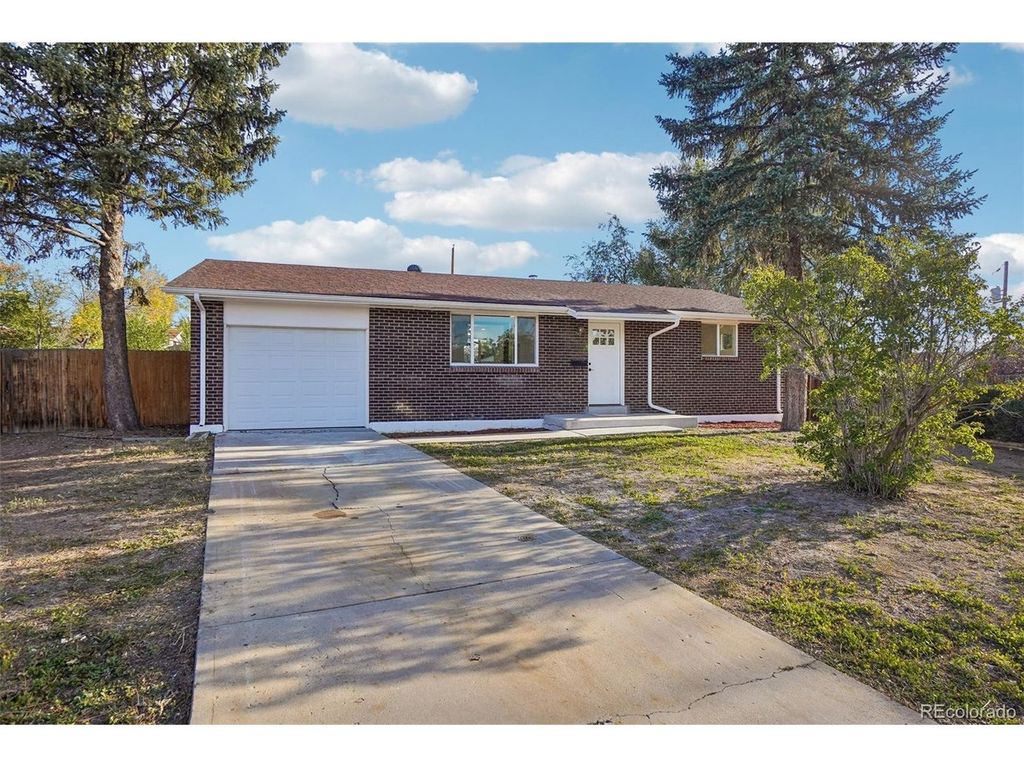 7620 Acoma Ct, Denver, CO 80221