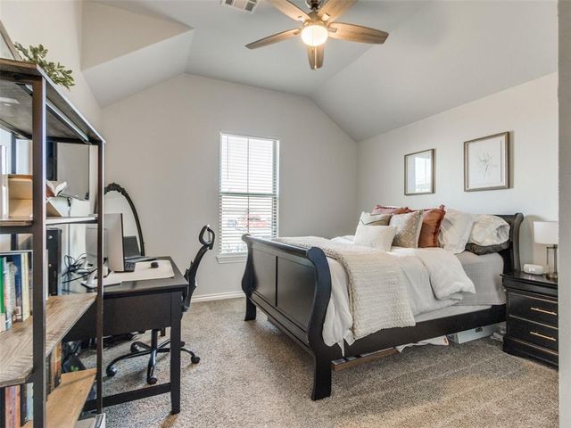 8921 Stacy Lynn Lane, Yukon, OK 73099
