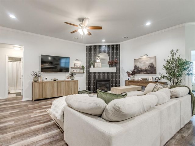 8921 Stacy Lynn Lane, Yukon, OK 73099