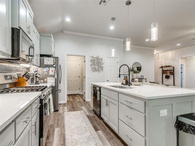 8921 Stacy Lynn Lane, Yukon, OK 73099