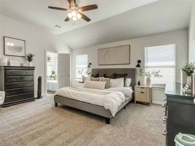 8921 Stacy Lynn Lane, Yukon, OK 73099
