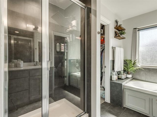 8921 Stacy Lynn Lane, Yukon, OK 73099