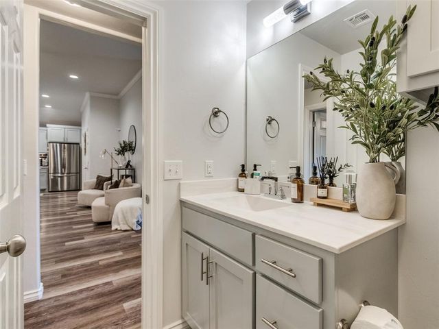8921 Stacy Lynn Lane, Yukon, OK 73099