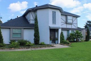 310 Yorkshire Lane, Port Neches, TX 77651