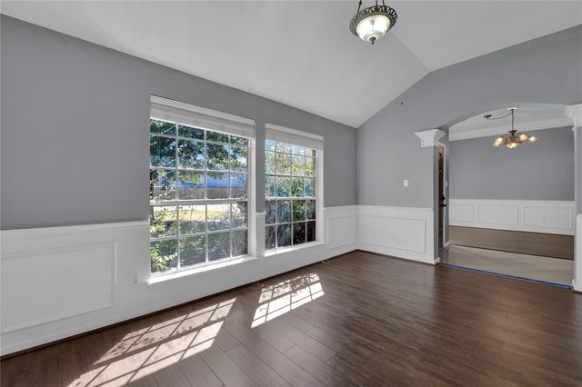 27186 Kings Manor Drive S, Humble, TX 77339
