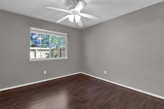 27186 Kings Manor Drive S, Humble, TX 77339
