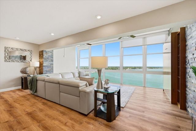 7200 SUNSHINE SKYWAY LANE S 16G, St Petersburg, FL 33711