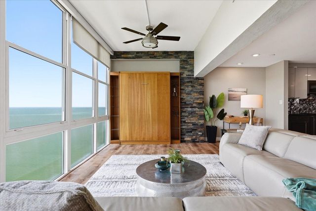 7200 SUNSHINE SKYWAY LANE S 16G, St Petersburg, FL 33711